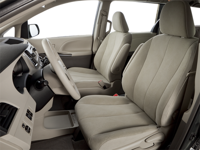 2012 Toyota Sienna SE 8 Passenger