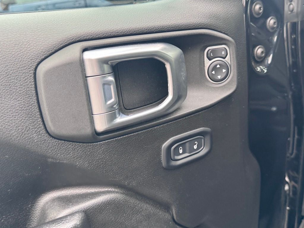 2022 Jeep Wrangler Unlimited Willys