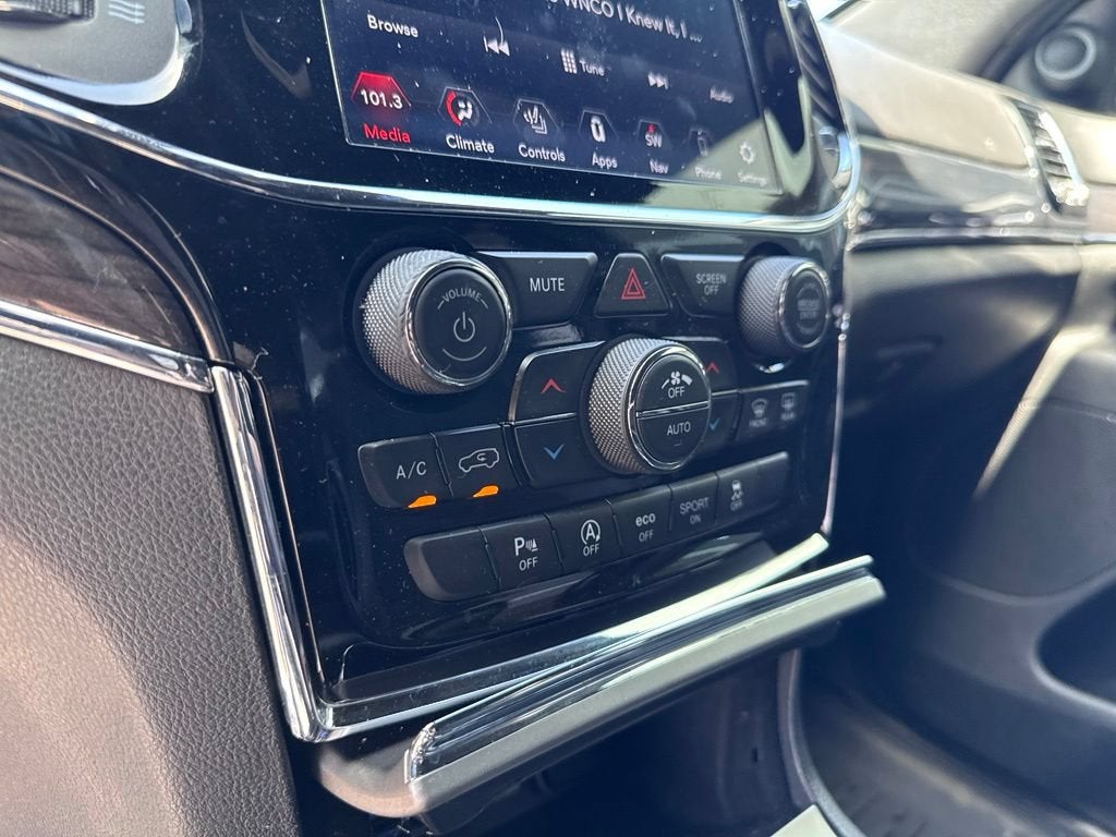 2020 Jeep Grand Cherokee Overland