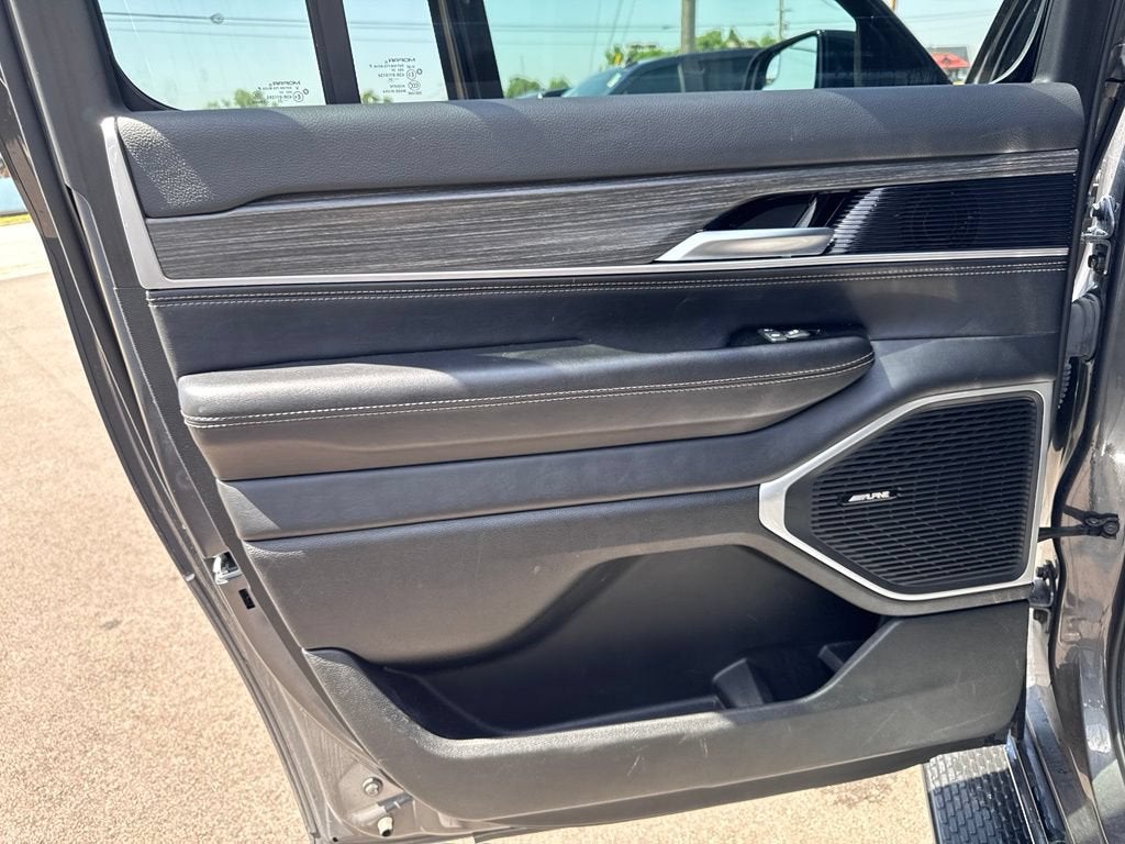 2024 Jeep Wagoneer L Series II