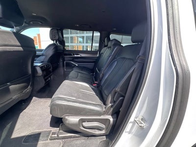 2023 Jeep Wagoneer L Series II