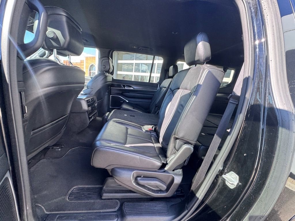 2023 Jeep Wagoneer L Series II