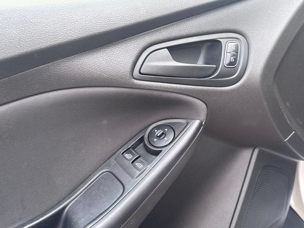 2016 Ford Focus S