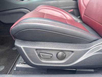 2025 Ford MUST NA