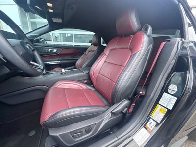 2025 Ford MUST NA