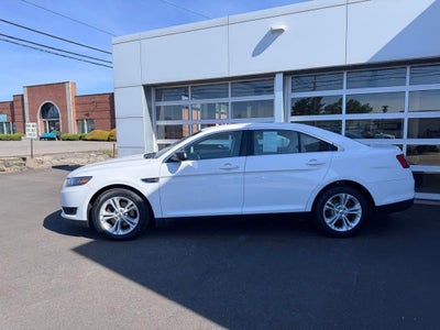 2018 Ford Taurus SE