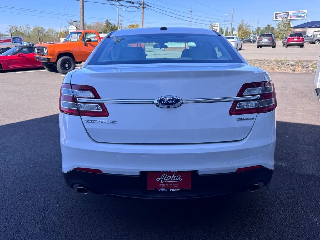 2018 Ford Taurus SE