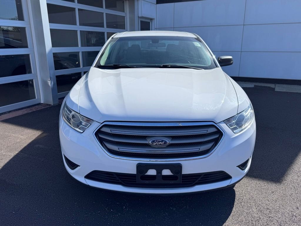 2018 Ford Taurus SE