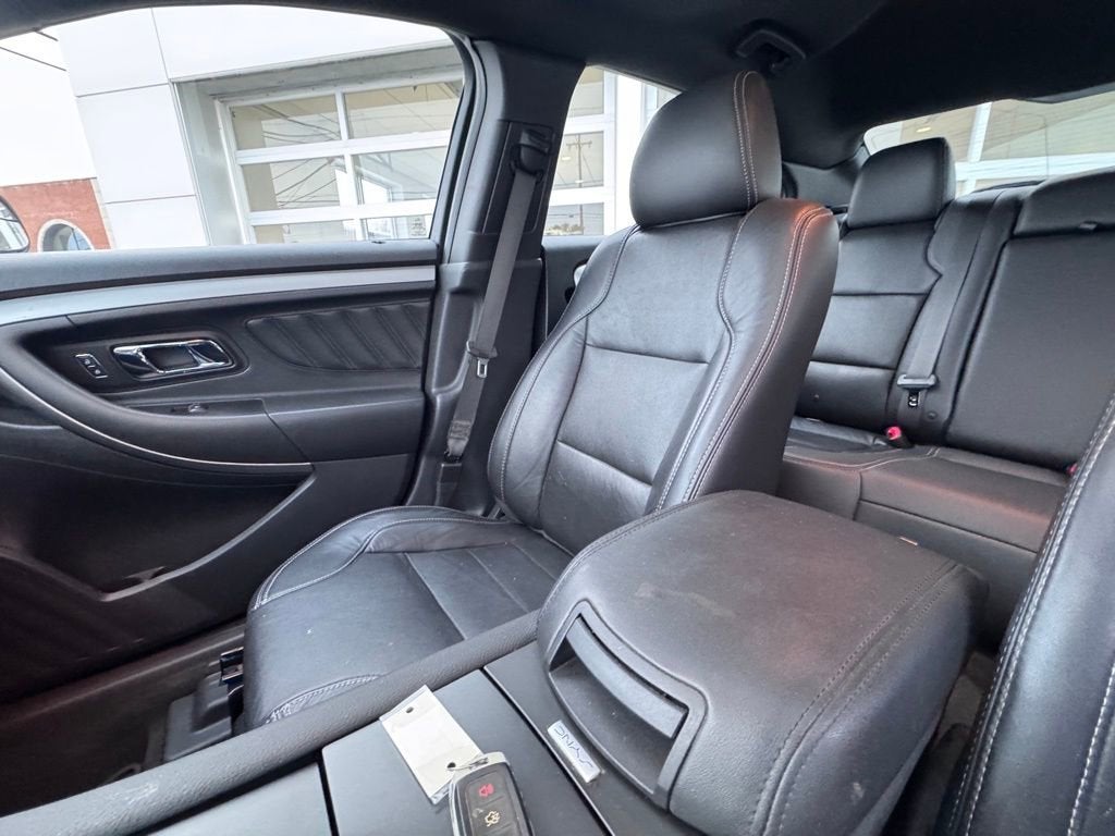 2017 Ford Taurus SEL