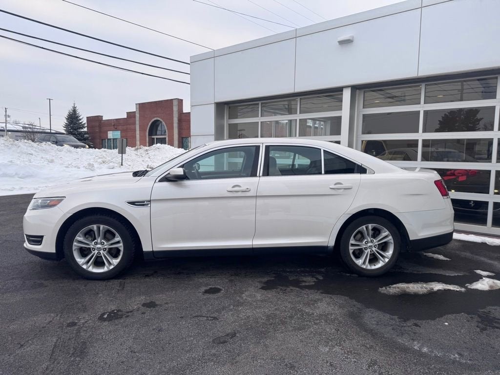 2017 Ford Taurus SEL