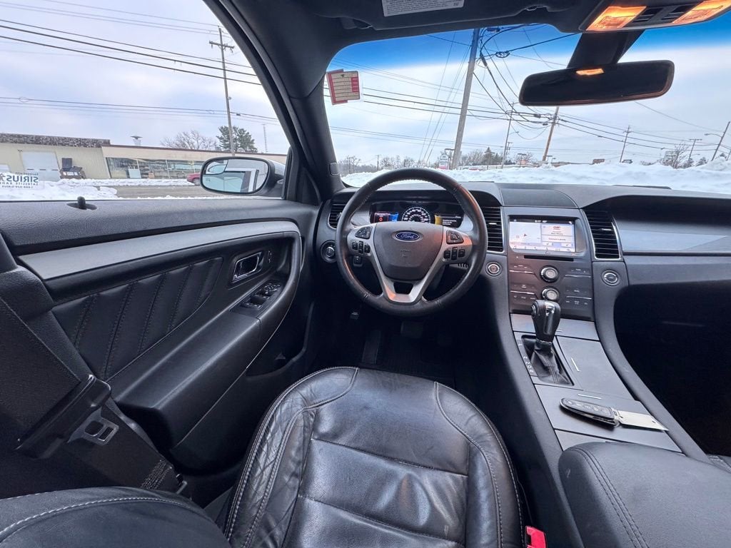 2017 Ford Taurus SEL