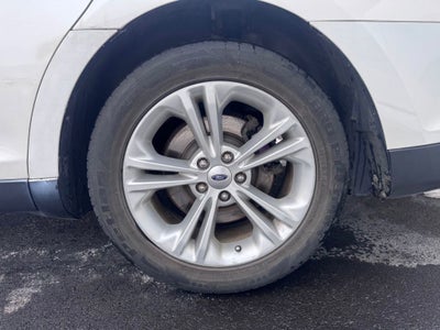 2017 Ford Taurus SEL