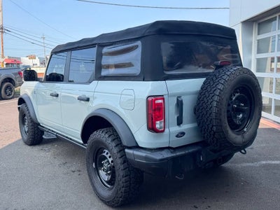 2021 Ford Bronco Base
