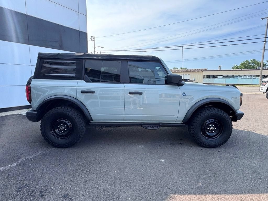 2021 Ford Bronco Base