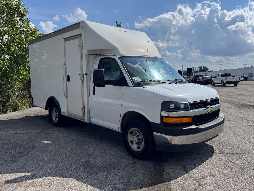 2022 Chevrolet Express Cutaway 3500 NA
