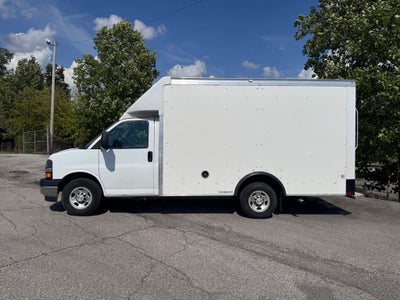 2022 Chevrolet Express Cutaway 3500 NA