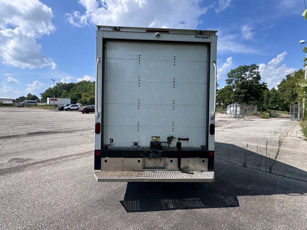2022 Chevrolet Express Cutaway 3500 NA