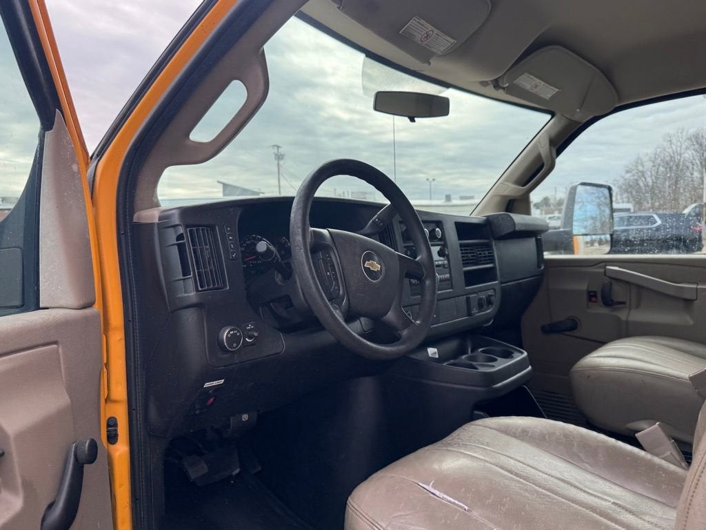 2016 Chevrolet Express Cutaway 3500 NA