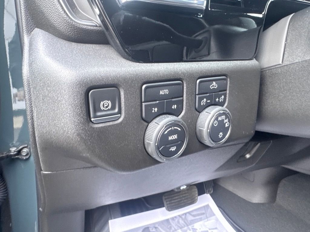 2025 Chevrolet Silverado 1500 LT (2FL)