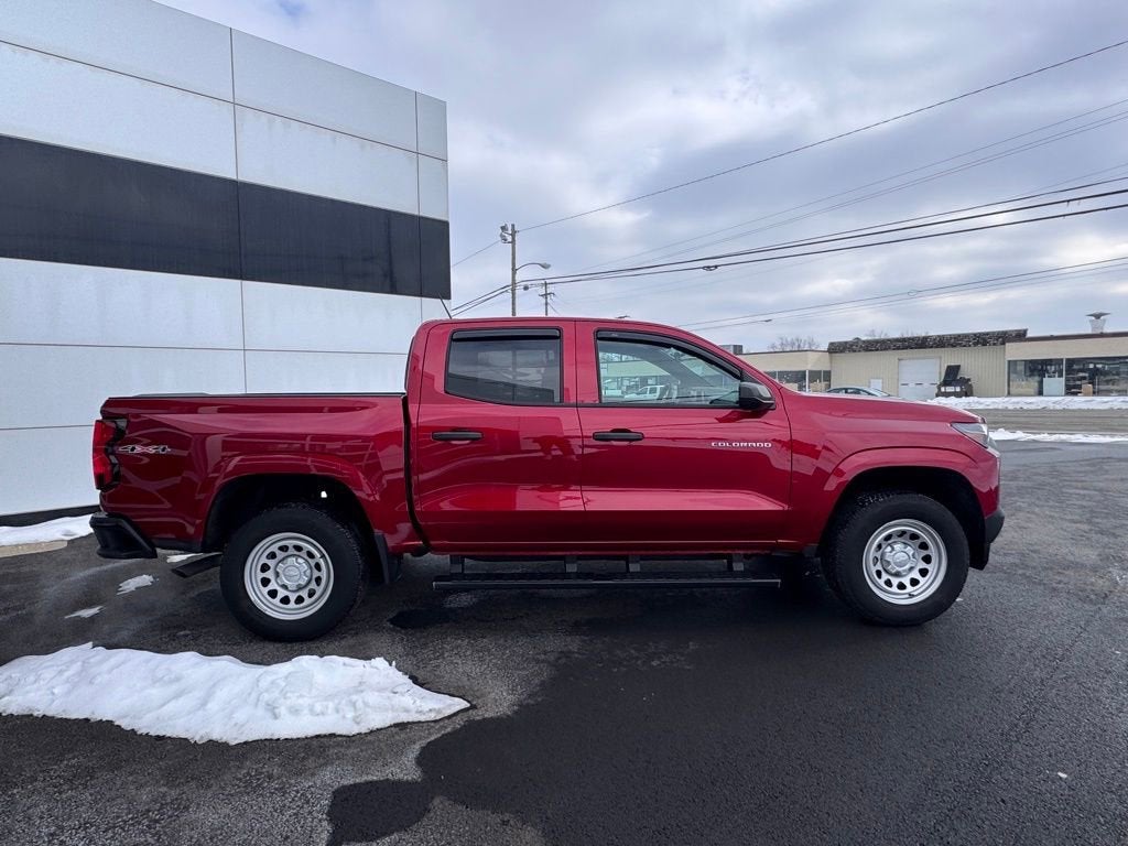 2025 Chevrolet Colorado WT/LT