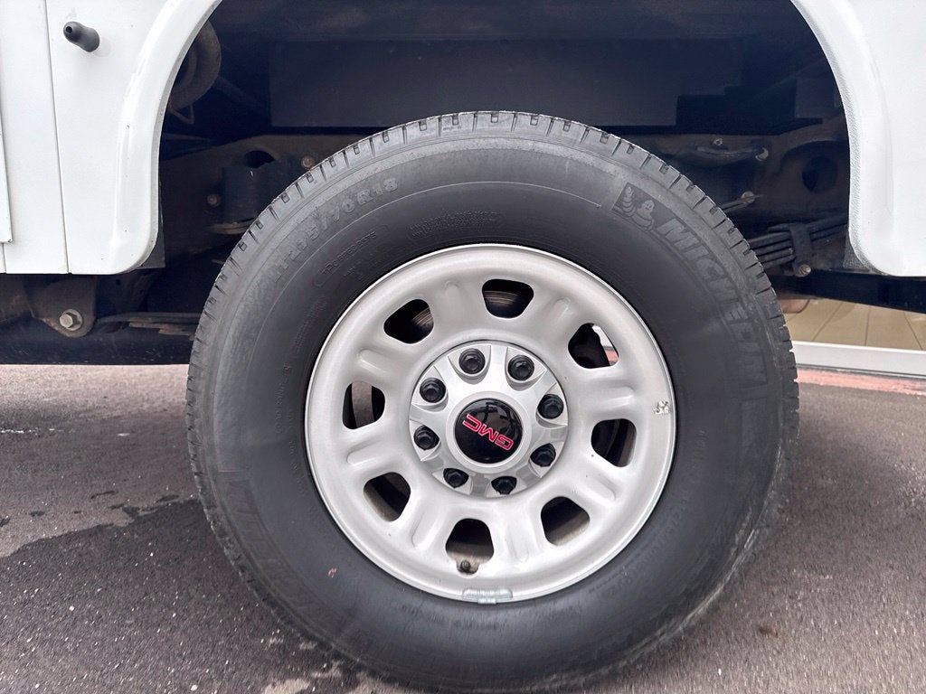 2024 GMC Sierra 3500 HD Pro