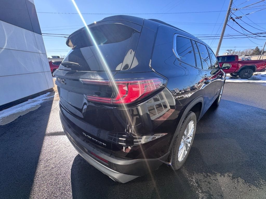 2024 GMC Acadia Elevation