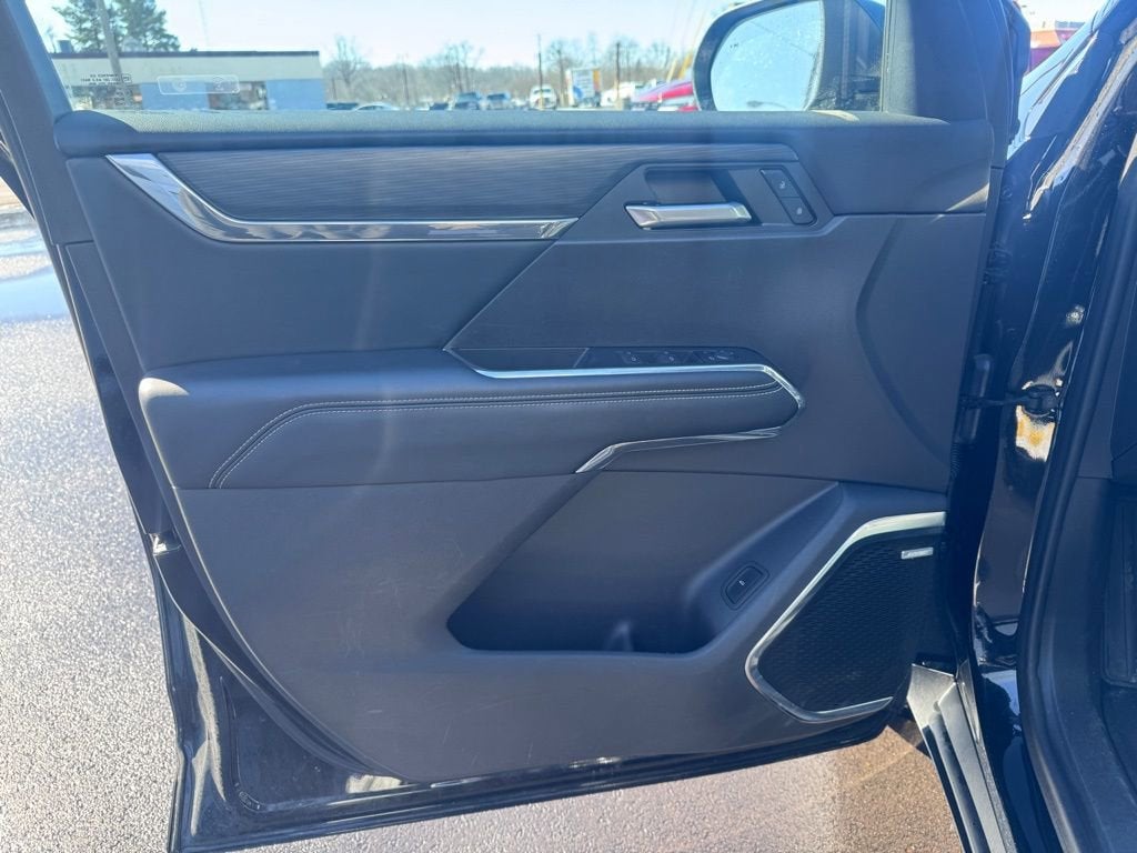 2024 GMC Acadia Elevation