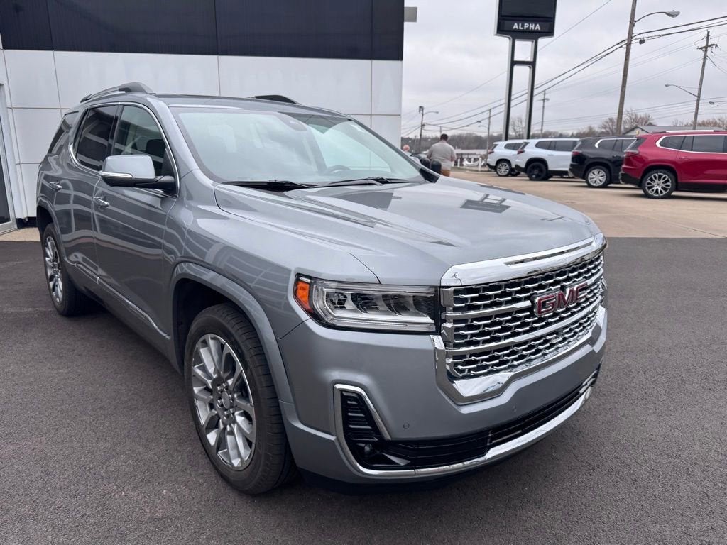 2023 GMC Acadia Denali