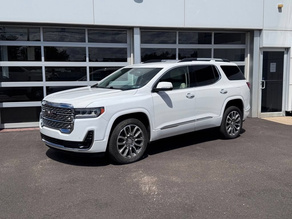 2023 GMC Acadia Denali