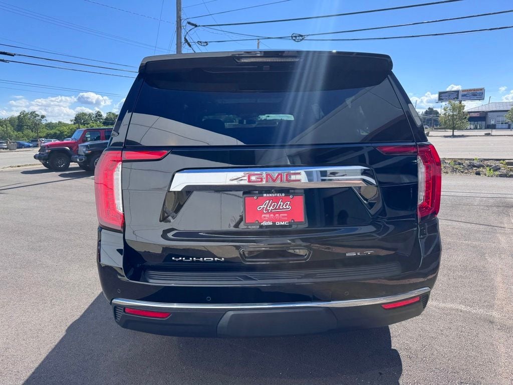 2023 GMC Yukon XL SLT