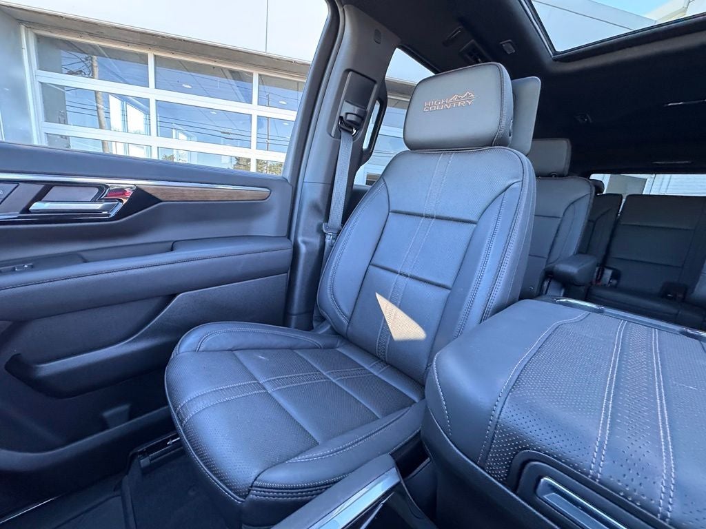 2025 Chevrolet Suburban High Country