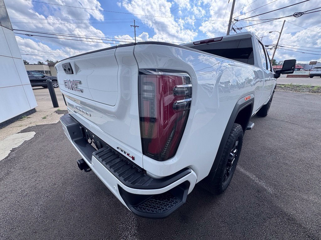 2025 GMC Sierra 2500 HD AT4