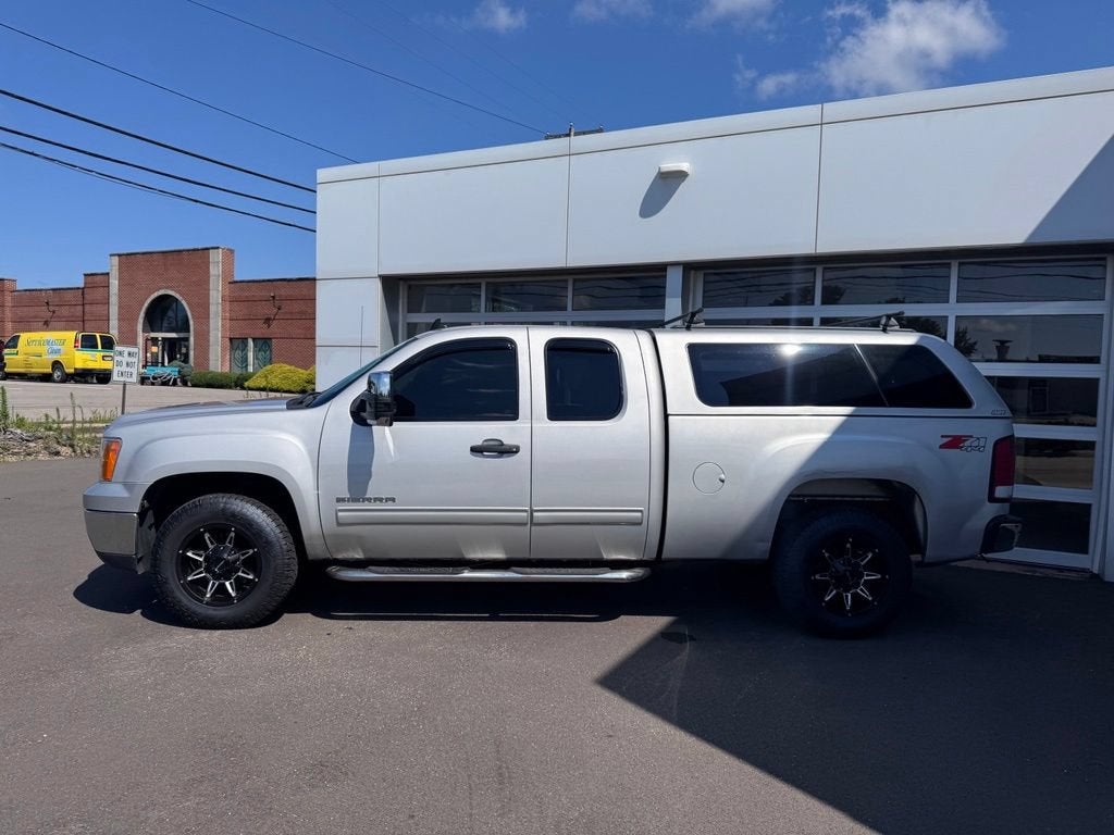 Used 2010 GMC Sierra 1500 SLE with VIN 1GTSKVE37AZ149201 for sale in Mansfield, OH