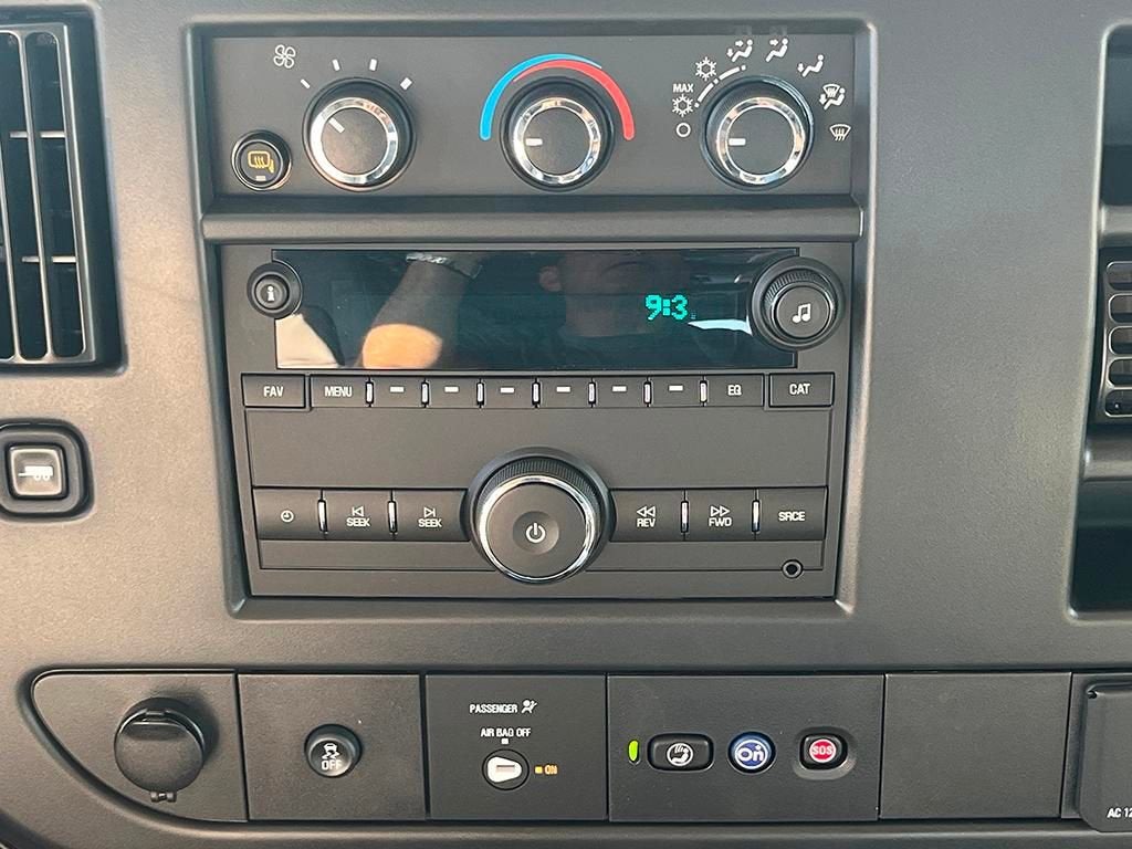 2025 GMC Savana Cargo 3500 Work Van