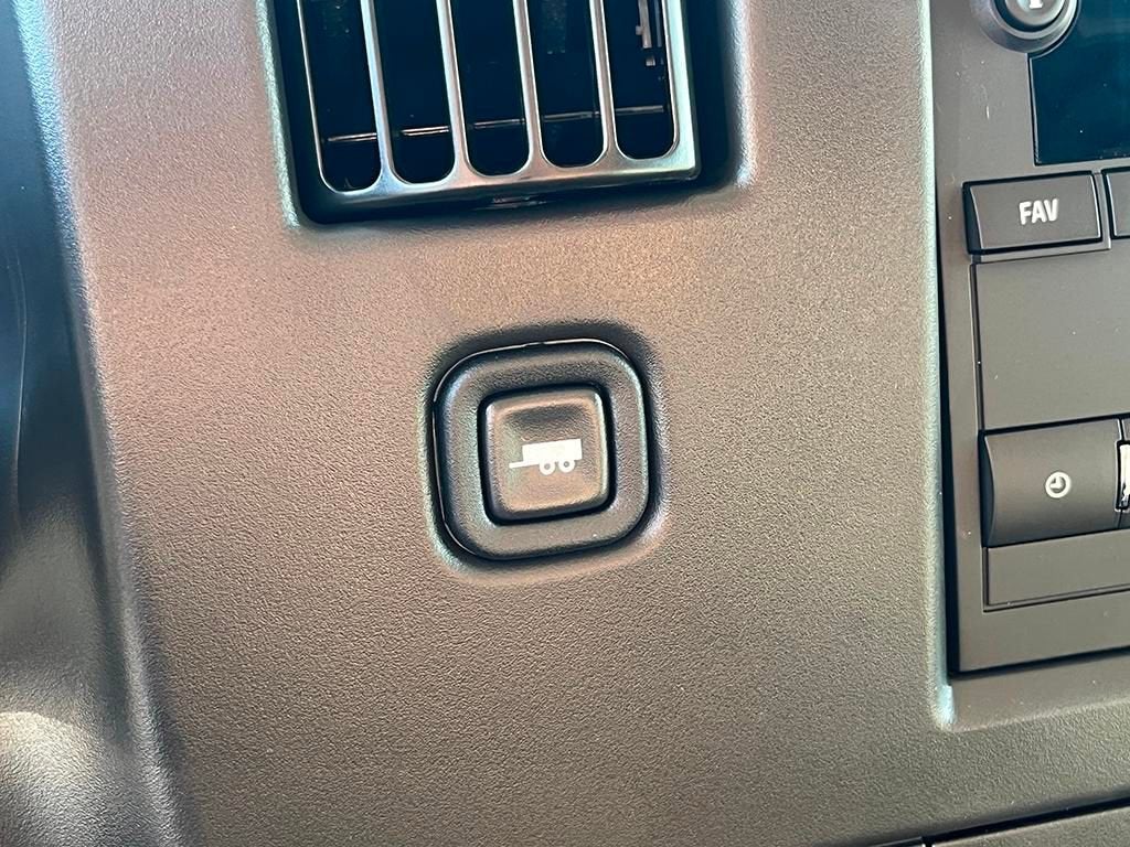 2025 GMC Savana Cargo 3500 Work Van