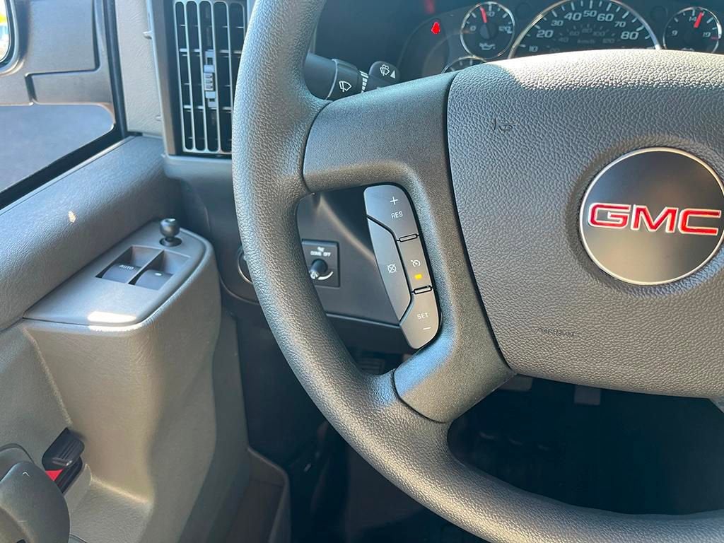 2025 GMC Savana Cargo 3500 Work Van