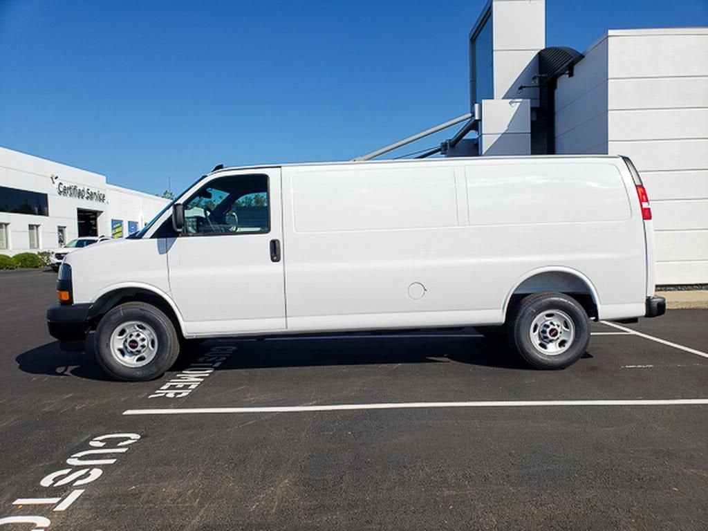 2025 GMC Savana Cargo 3500 Work Van