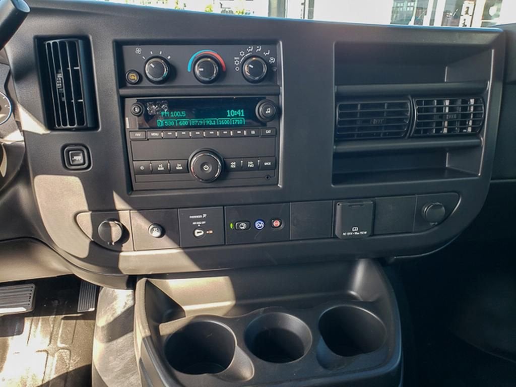 2025 GMC Savana Cargo 3500 Work Van