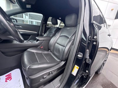 2022 Cadillac XT4 Premium Luxury