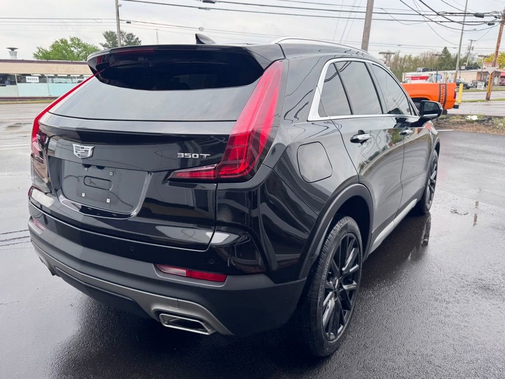 2022 Cadillac XT4 Premium Luxury
