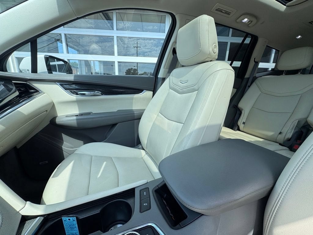 2022 Cadillac XT6 Premium Luxury