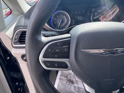 2024 Chrysler Voyager LX