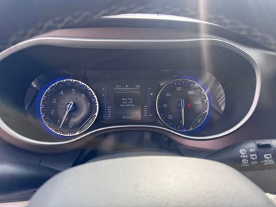 2024 Chrysler Voyager LX