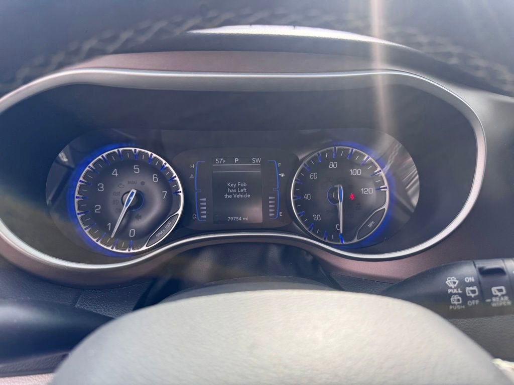 2024 Chrysler Voyager LX