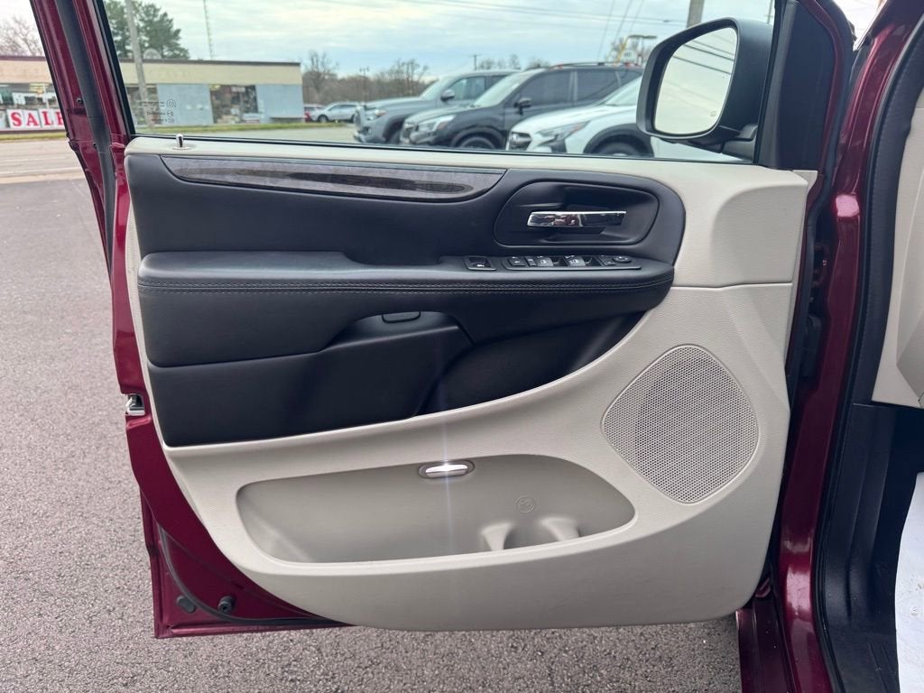 2017 Dodge Grand Caravan SE