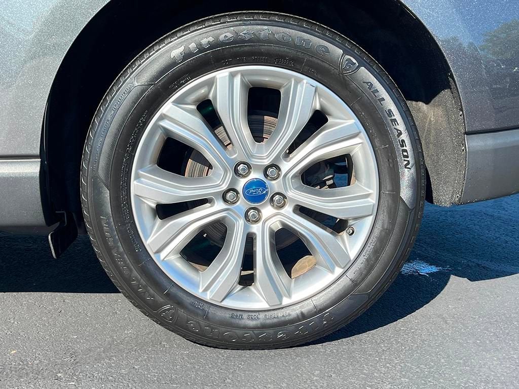 2019 Ford Edge Titanium