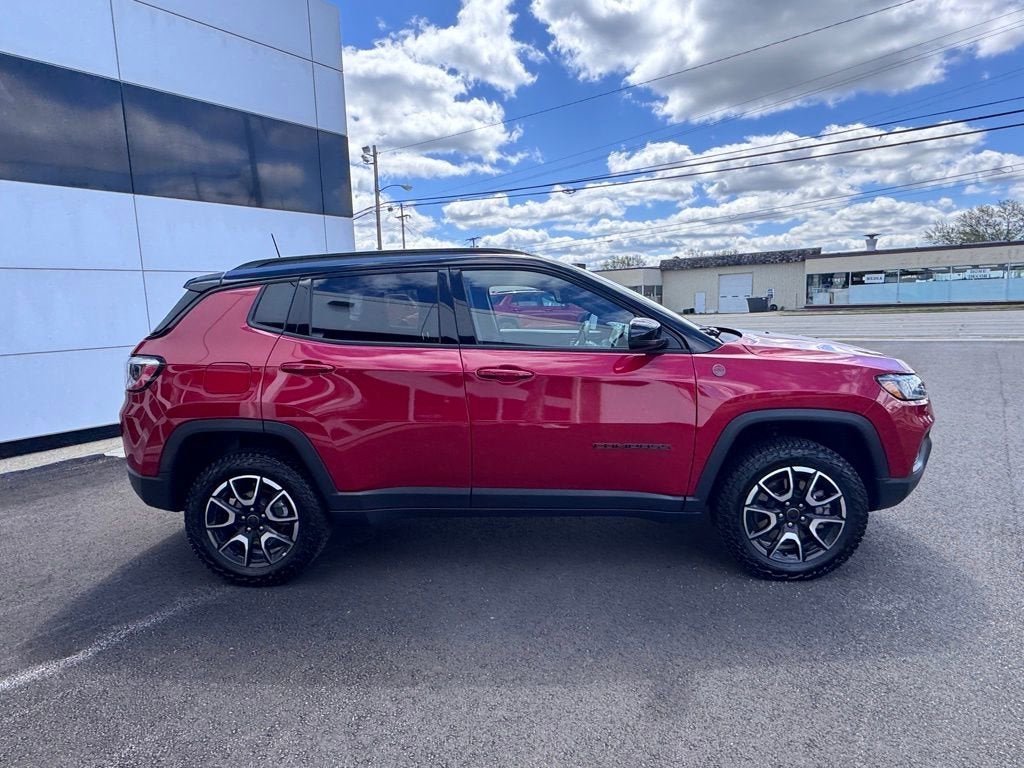 2025 Jeep Compass Trailhawk