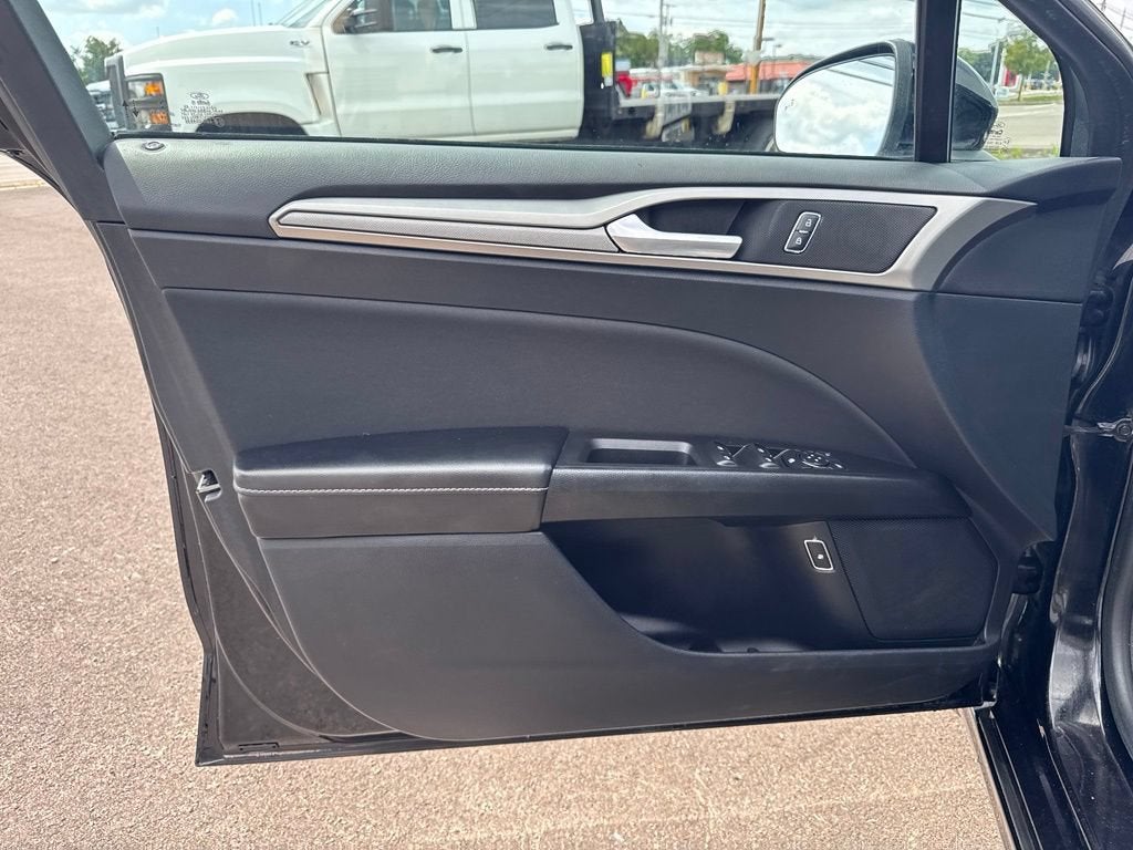 2020 Ford Fusion Hybrid SE