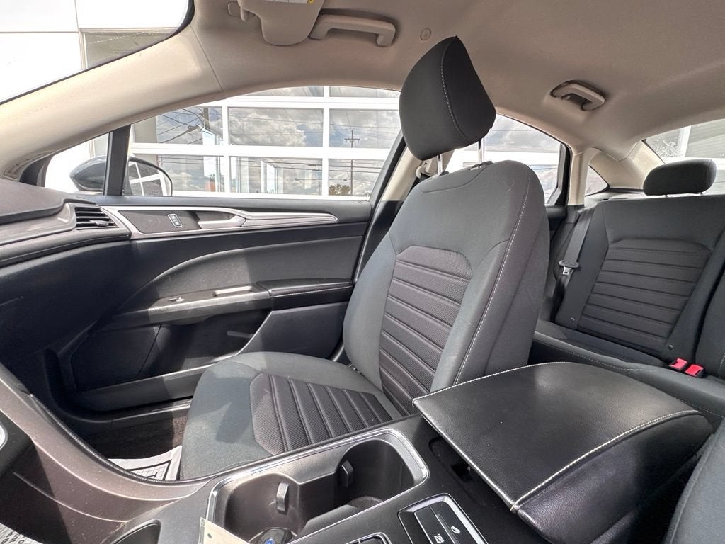 2020 Ford Fusion Hybrid SE