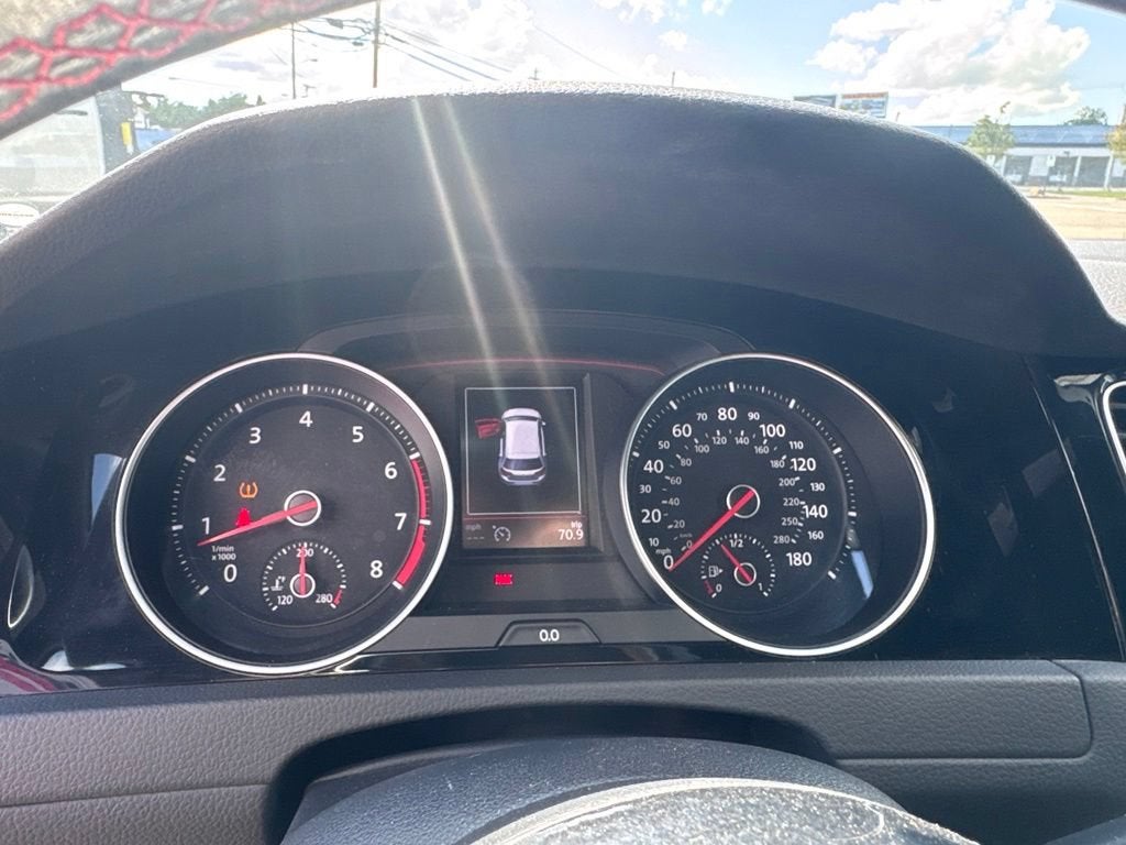 2019 Volkswagen Golf GTI S